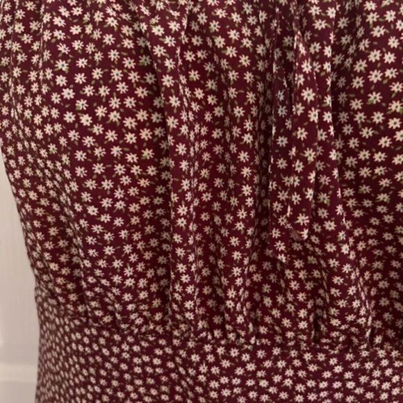 Women's Mini Sundress with floral pattern. Spaghetti straps. Size Large. - Picture 2 of 3